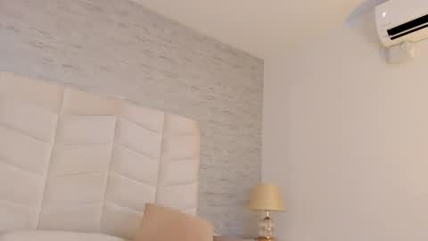 jax black online show from January 15, 2026, 7:06 pm