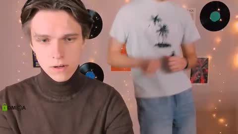 Snapshot of jax_telys chatting on December 18, 2025, 9:37 am jax_telys online show from December 18, 2025, 9:37 am