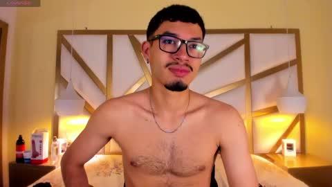 Snapshot of jaxon_carter chatting on May 19, 2026, 2:40 am jaxon_carter online show from May 19, 2026, 2:40 am