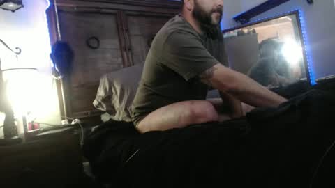 Snapshot of jaxxxdaddy chatting on January 1, 2025, 12:33 pm jax online show from January 1, 2025, 12:33 pm