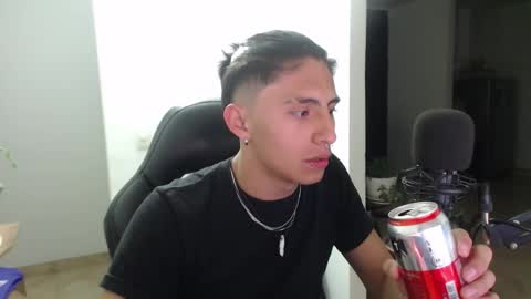 Snapshot of jay_dimarco2 chatting on November 21, 2025, 3:05 am jay online show from November 21, 2025, 3:05 am