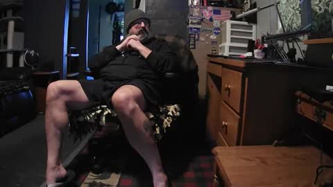 Grand Zaddy or Jay its casual online show from November 11, 2025, 10:32 pm