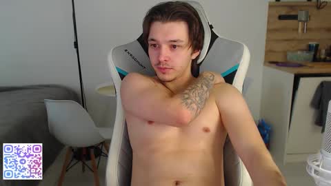 Jayce online show from November 2, 2025, 7:44 am