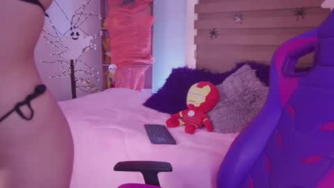 Jayen online show from October 22, 2025, 7:13 pm