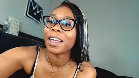 Snapshot of jaydomonique chatting on March 19, 2026, 1:53 am Naomiruty online show from March 19, 2026, 1:53 am