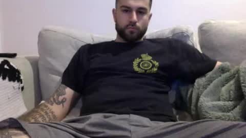 Snapshot of jayg333 chatting on December 2, 2025, 1:00 am jayg333 online show from December 2, 2025, 1:00 am