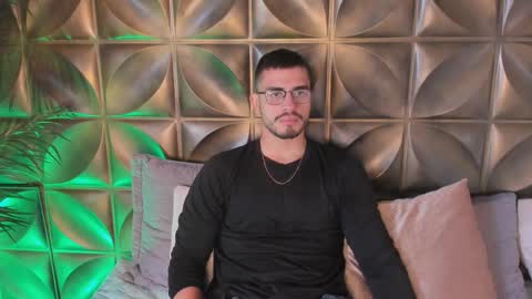 Snapshot of jaygrip chatting on March 10, 2026, 1:05 pm Jay online show from March 10, 2026, 1:05 pm