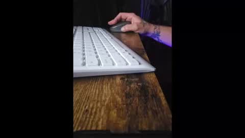 jayholew online show from April 5, 2026, 8:55 am