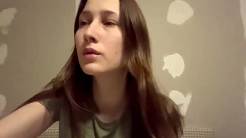 Sonya online show from November 30, 2025, 4:16 am