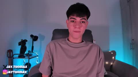 jaythomax online show from January 31, 2025, 11:24 pm