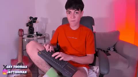 jaythomax online show from February 9, 2025, 9:28 pm