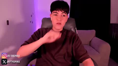 jaythomax online show from October 3, 2025, 1:24 am