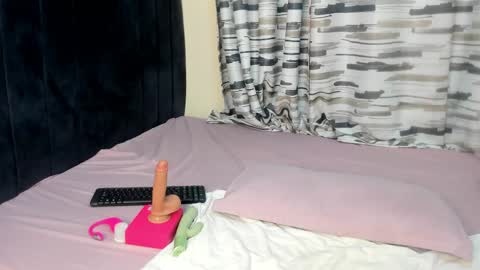 Snapshot of jazmin_jade chatting on April 4, 2026, 3:16 am jazmin_jade online show from April 4, 2026, 3:16 am