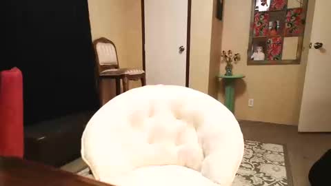 Snapshot of jbeautyxx chatting on October 19, 2025, 12:22 am J Nicole online show from October 19, 2025, 12:22 am