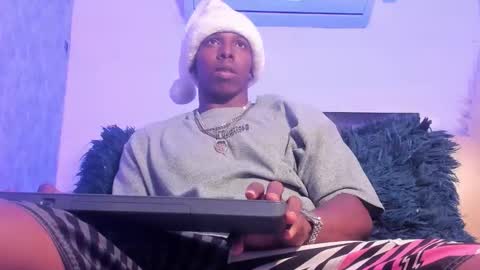 jd thebaby online show from December 20, 2025, 2:13 pm