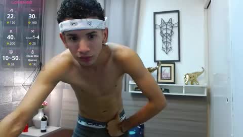 jdwhite18 online show from March 13, 2026, 5:14 am