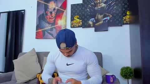 Jean  axelcrow       Modelo Independiente online show from January 27, 2025, 4:41 am