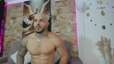 Jean  axelcrow       Modelo Independiente online show from February 5, 2026, 3:00 am