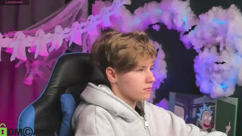 jean_wilsons online show from October 26, 2025, 12:00 pm