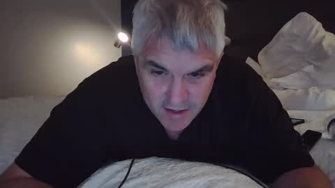 Snapshot of jecko71 chatting on December 20, 2024, 11:05 pm dadbody71 online show from December 20, 2024, 11:05 pm