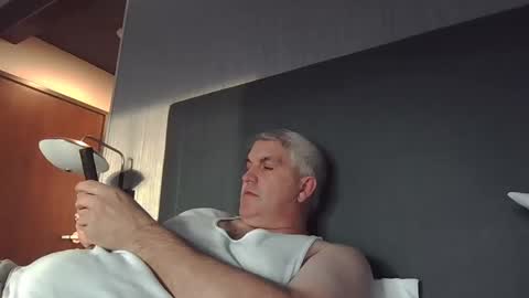 Snapshot of jecko71 chatting on February 15, 2025, 11:36 pm dadbody71 online show from February 15, 2025, 11:36 pm