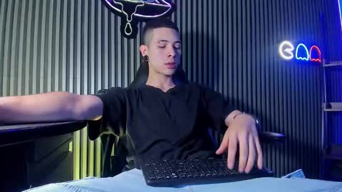 Snapshot of jefer_rick chatting on September 16, 2025, 1:01 pm Jeff online show from September 16, 2025, 1:01 pm