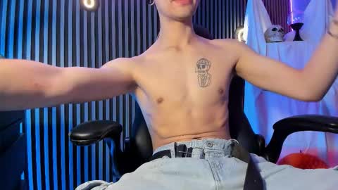 Snapshot of jefer_rick chatting on October 31, 2025, 12:50 pm Jeff online show from October 31, 2025, 12:50 pm