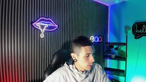 Snapshot of jefer_rick chatting on December 1, 2025, 12:10 pm Jeff online show from December 1, 2025, 12:10 pm