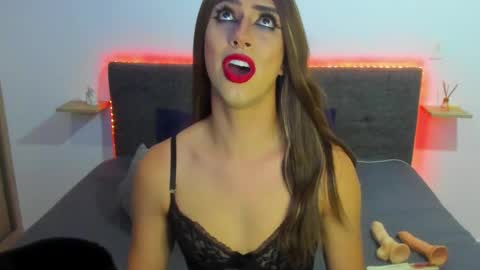  ashley   online show from February 8, 2025, 9:13 am