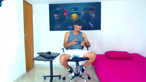 Snapshot of jeffer21_hot chatting on January 13, 2025, 8:05 am jeffer21_hot online show from January 13, 2025, 8:05 am