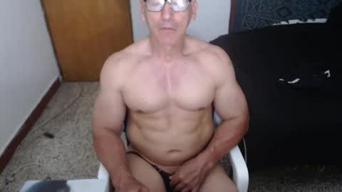 Snapshot of jefmuscletw chatting on May 11, 2026, 1:39 pm brayam online show from May 11, 2026, 1:39 pm