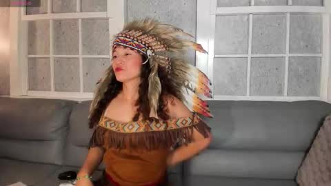 Jen  online show from February 8, 2026, 11:35 am