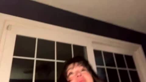 Jelli online show from February 9, 2025, 8:11 am