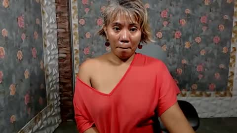 Snapshot of jemm36 chatting on December 24, 2024, 12:11 am Jem online show from December 24, 2024, 12:11 am