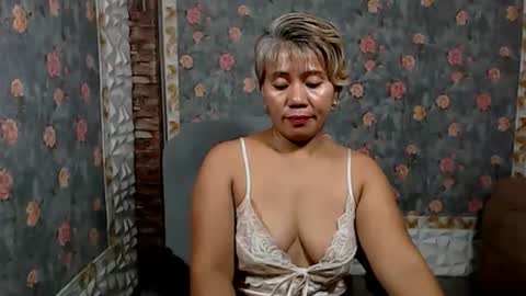 Snapshot of jemm36 chatting on January 11, 2025, 12:40 pm Jem online show from January 11, 2025, 12:40 pm