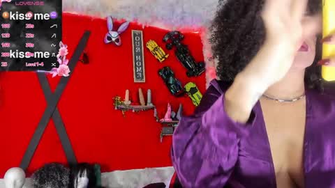 jena_rosse online show from May 10, 2026, 10:42 am