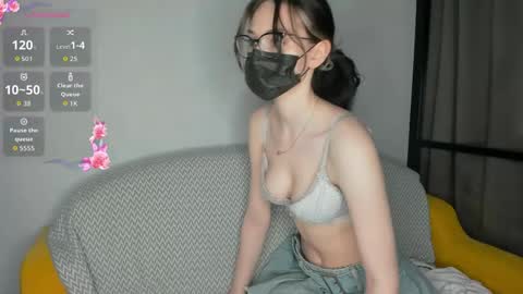 Molly online show from April 30, 2026, 11:42 pm