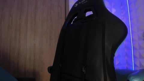 jendralevis online show from February 16, 2026, 9:33 pm