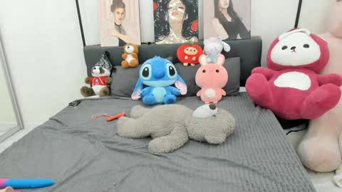 Dolly online show from March 26, 2026, 1:28 pm