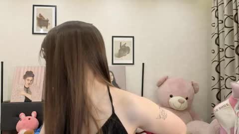 Snapshot of jenie_fire chatting on April 29, 2026, 5:30 pm Dolly online show from April 29, 2026, 5:30 pm