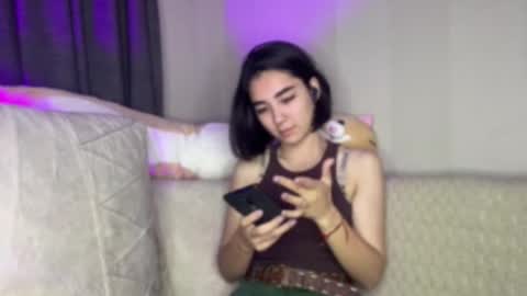 Jenifer online show from October 14, 2025, 3:57 pm