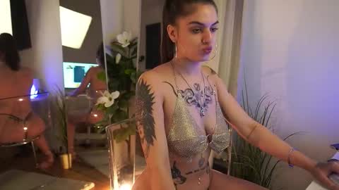 jeniffer_foxx online show from September 18, 2025, 4:47 am
