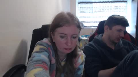 JenisAndPeter online show from December 19, 2025, 7:26 am