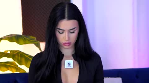 jenna_day online show from October 7, 2025, 9:28 am