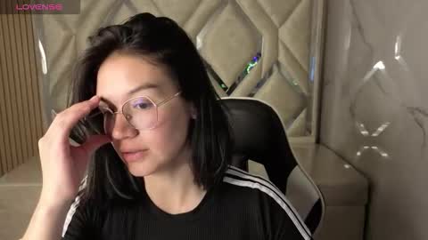 Snapshot of jenna_tx chatting on October 22, 2025, 3:07 am Online 800 to 1400 online show from October 22, 2025, 3:07 am