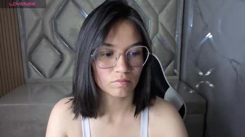 Snapshot of jenna_tx chatting on October 24, 2025, 3:14 am Online 800 to 1400 online show from October 24, 2025, 3:14 am