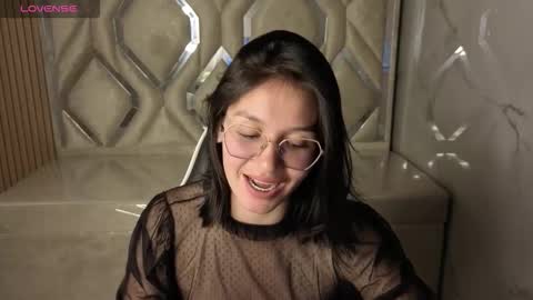 Snapshot of jenna_tx chatting on October 31, 2025, 3:29 am Online 800 to 1400 online show from October 31, 2025, 3:29 am