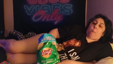  Dragon Queen. Be my Dragon --  and  online show from November 29, 2025, 2:47 am