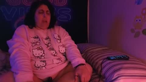 Snapshot of jennabrady chatting on February 2, 2026, 6:34 am Dragon Queen. Be my Dragon -- and online show from February 2, 2026, 6:34 am