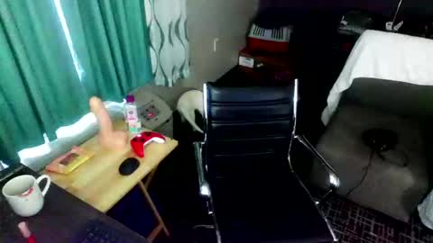 Jenna Cross online show from January 15, 2025, 4:00 pm